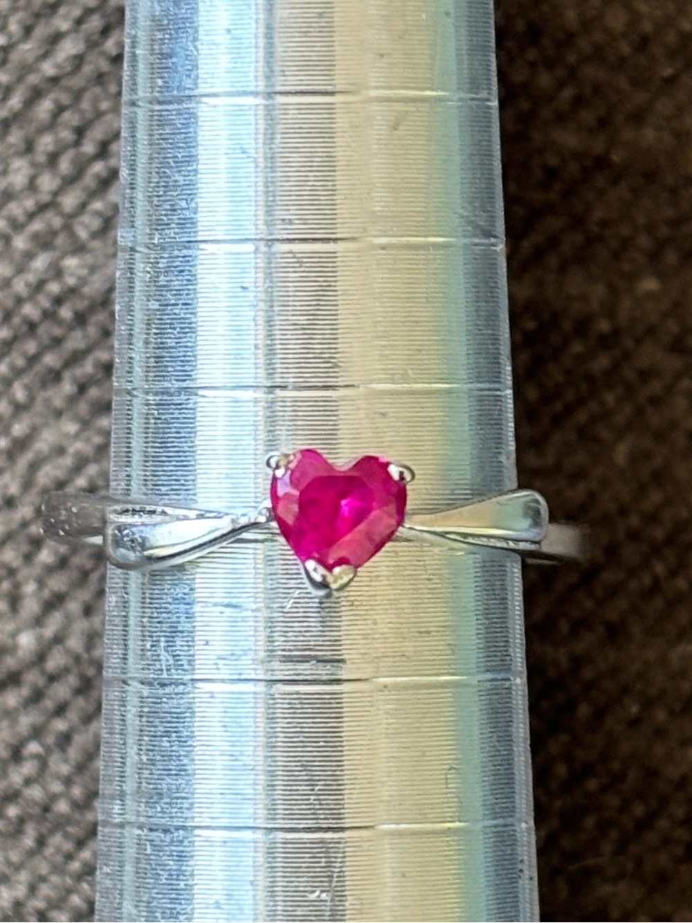 .925 Sterling Silver Pink RUBY STACKING RING Heart-Shaped Gemstone Vntg Sz 5.5